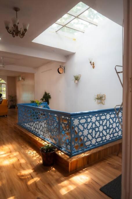 Blue Door Villa By Homeyhuts Rājpur Exteriör bild